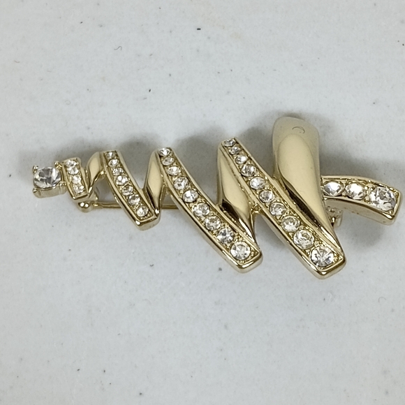 Vintage Monet Christmas Tree Brooch Pin Gold Tone Rhinestones Abstract Marked - Picture 4 of 11